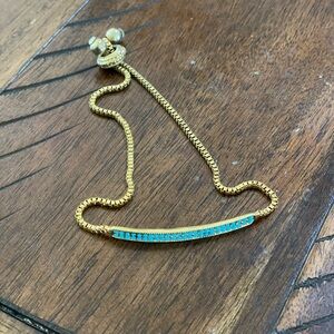 Bracelet with turquoise detail